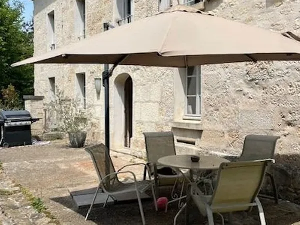 Maison 6 pièces 454 m² 