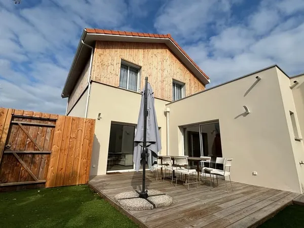 Maison 5 pièces 120 m² 