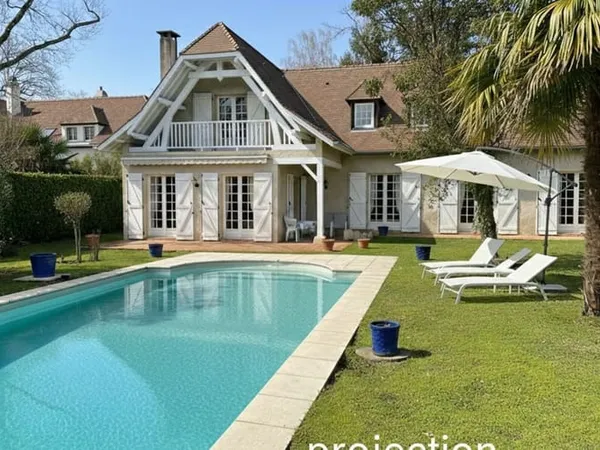 Maison 5 pièces 198 m² 