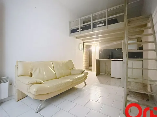 Studio 1 pièce 20 m²