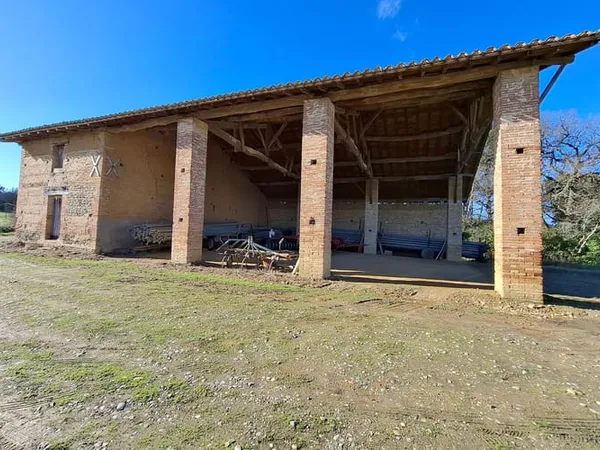 Maison 3 pièces 305 m² 