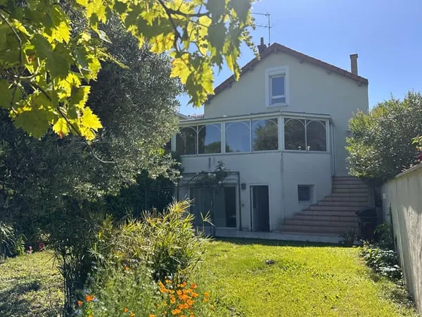 Maison 6 pièces 161 m² 