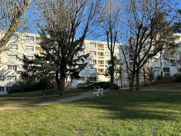 Appartement 4 pièces 84 m²