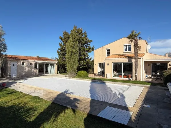 Maison 5 pièces 186 m² 