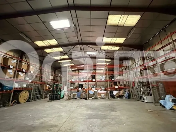 Local d'activité 545 m²