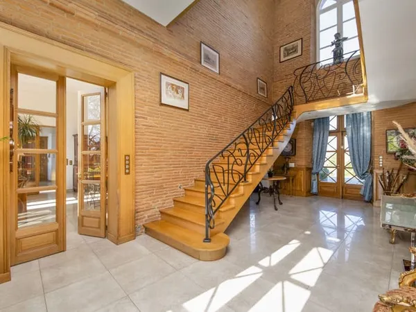 Maison 6 pièces 450 m² 