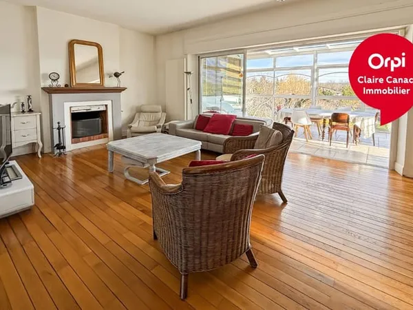 Maison 7 pièces 192 m² 