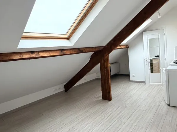 Studette 2 pièces 10 m² 