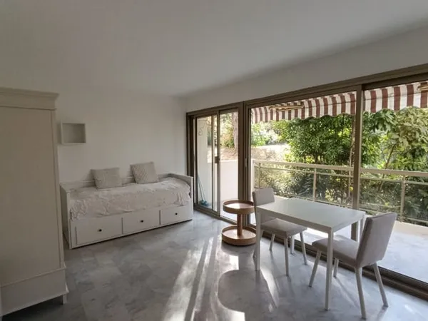 Studio 2 pièces 24 m² 