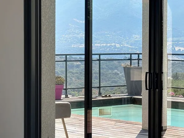 Maison 5 pièces 176 m² 
