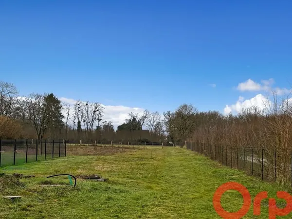Terrain Vente La Guerche-sur-l'Aubois   29000€
