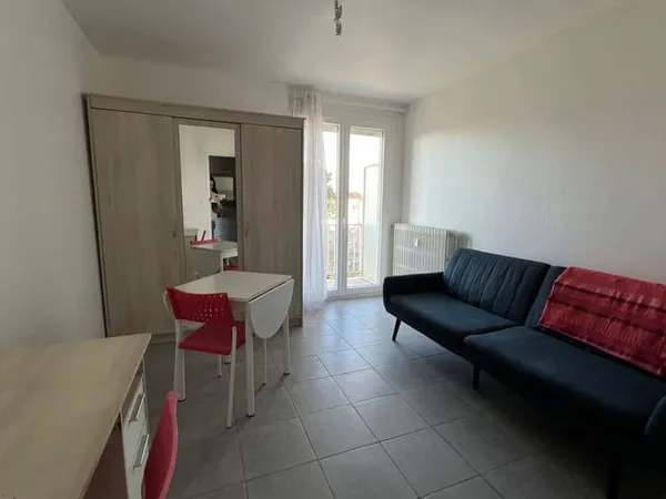 Studio 1 pièce 22 m² 