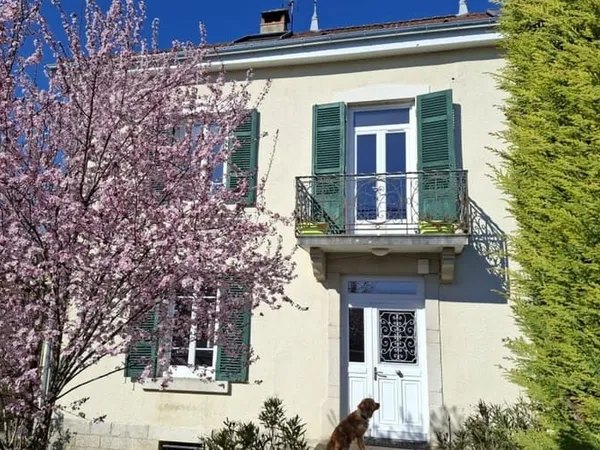 Maison 7 pièces 280 m²
