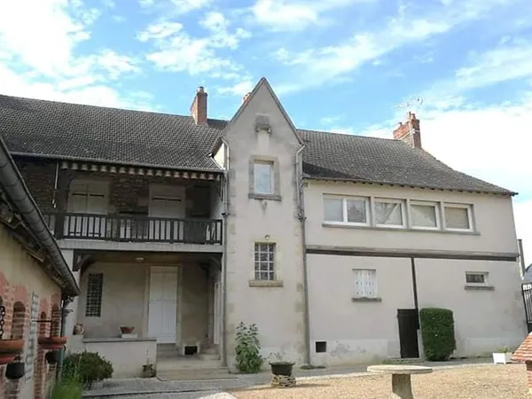 Maison 7 pièces 360 m² 