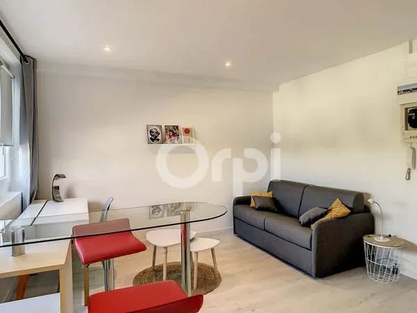 Studio 1 pièce 22 m² 