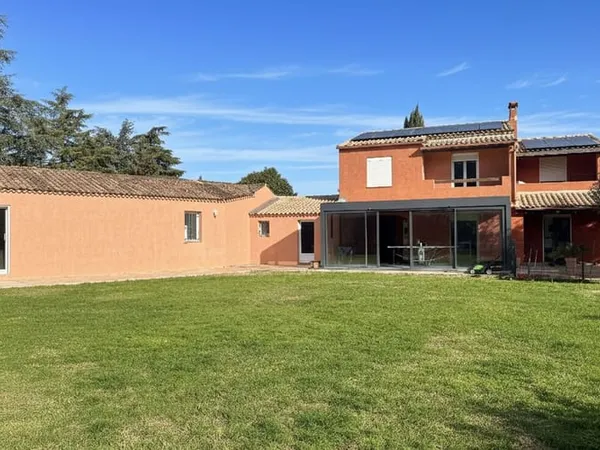 Maison 7 pièces 206 m² 