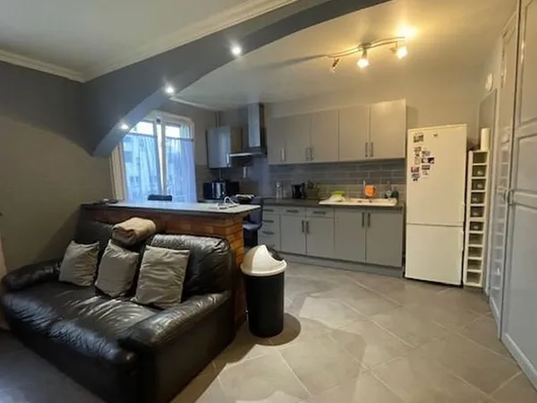 Appartement 4 pièces 77 m² 