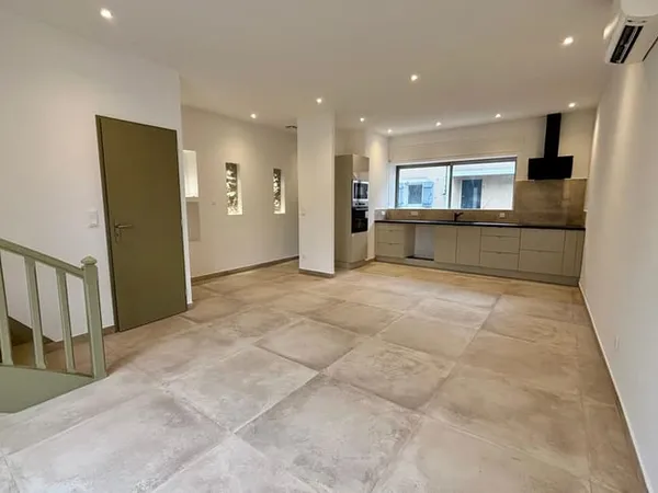 Maison 2 pièces 66 m² 