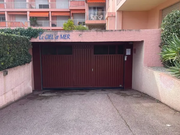 Parking/Garage 15 m²