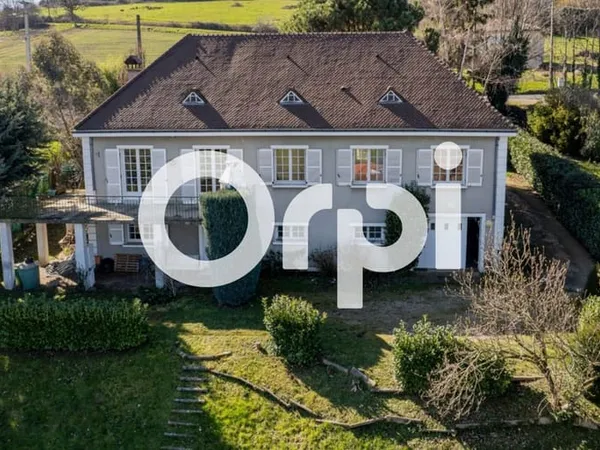Maison 5 pièces 140 m²