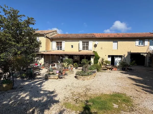 Maison 7 pièces 208 m²