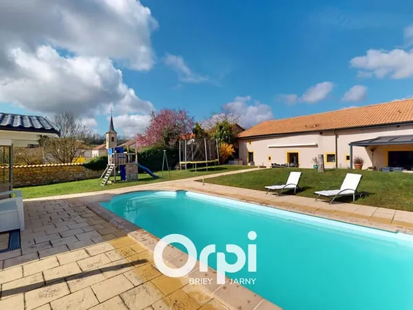 Maison 5 pièces 180 m²