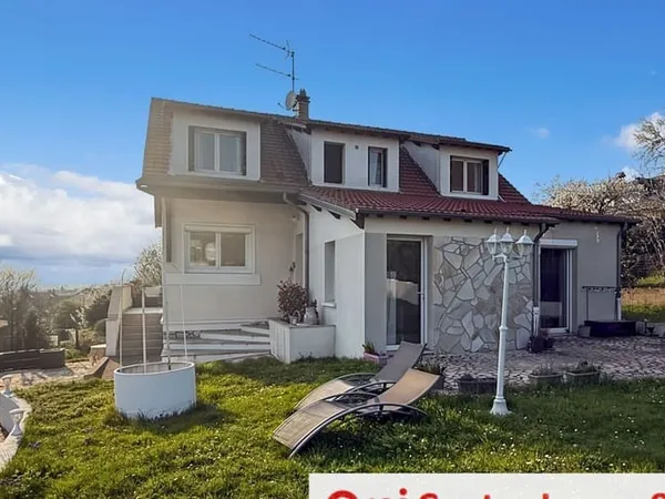 Maison 9 pièces 145 m²