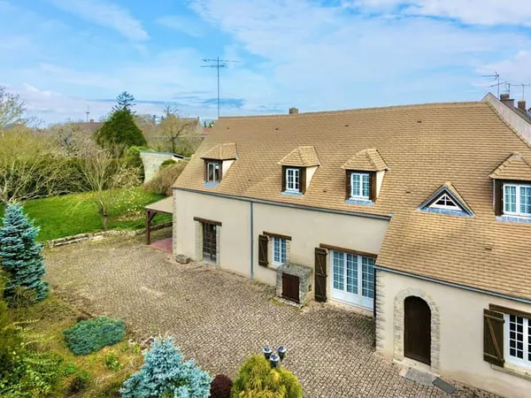 Maison 6 pièces 160 m²
