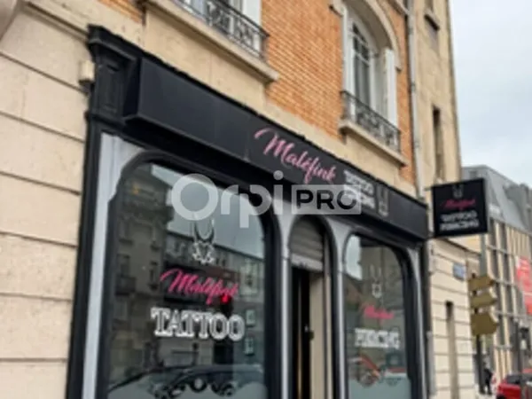 Local professionnel 57 m²