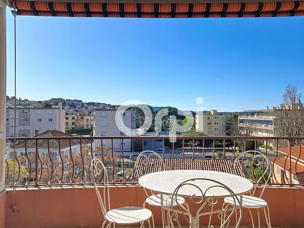 Studio 1 pièce 25 m²