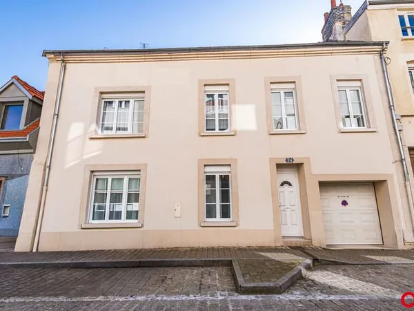 Maison 7 pièces 210 m²