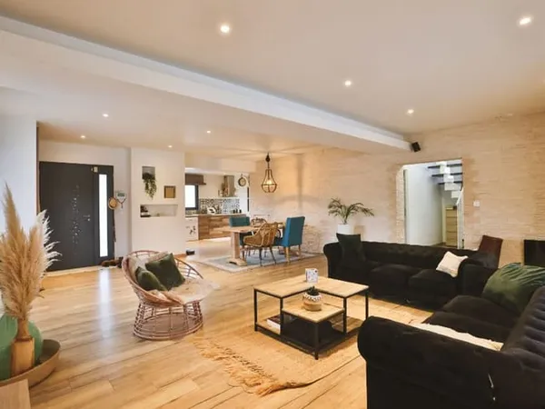 Maison 6 pièces 190 m²