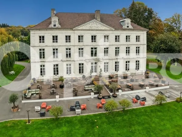 Bureaux 1612 m²