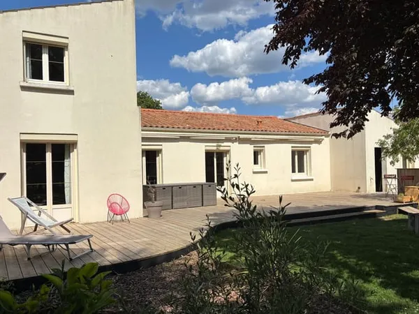 Maison 5 pièces 146 m²