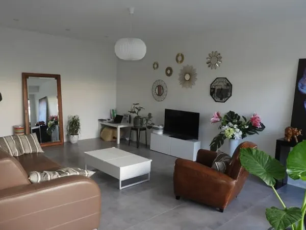 Maison 4 pièces 106 m²