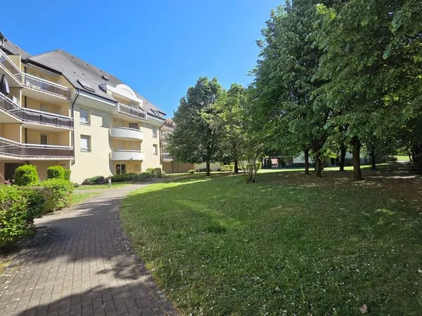 Appartement 2 pièces 83 m²