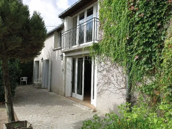 Maison 2 pièces 83 m²