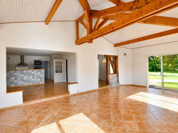 Maison 4 pièces 200 m²