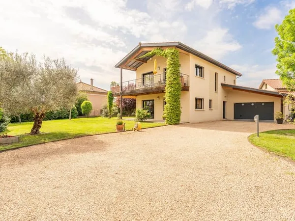 Maison 5 pièces 150 m²
