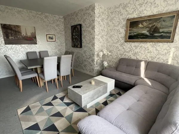 APPARTEMENT 105 M2 MONTCEAU-LES-MINES 71300