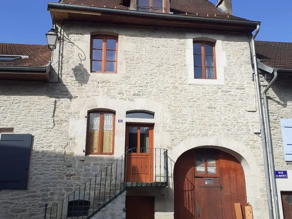 Maison 7 pièces 203 m²