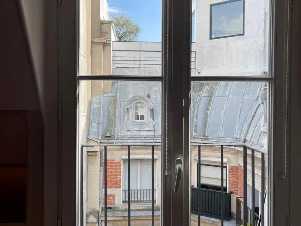 VENTE STUDIO PARIS 16 TROCADERO