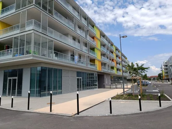 ST GENIS POUILLY - PORTE DE FRANCE NORD - Stationnement sous-sol
