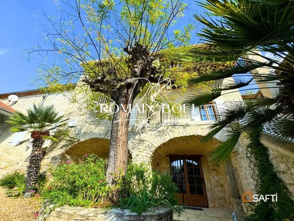 Maison 12 pièces 283 m²