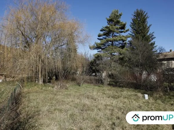 Terrain 1000 m²