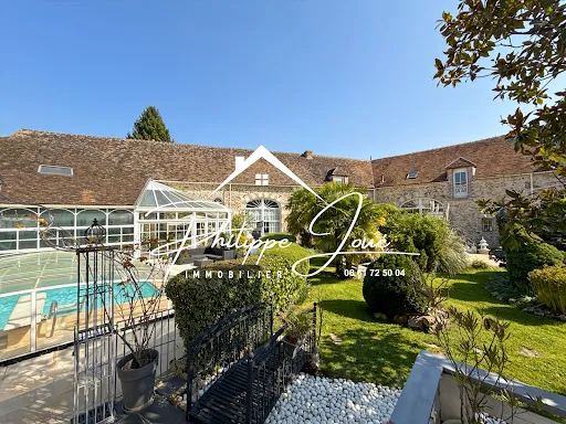 Maison 18 pièces 1100 m²