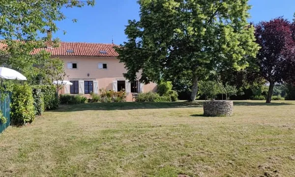 Maison 10 pièces 242 m²