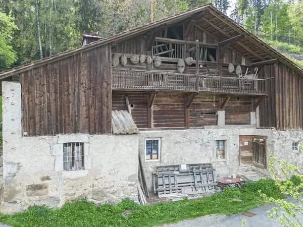 Maison 7 pièces 430 m²