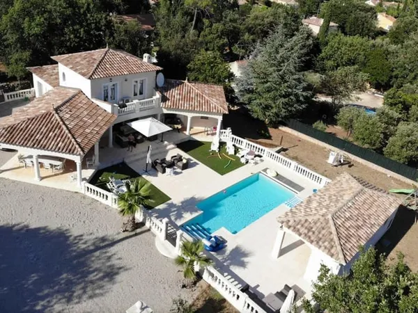 Maison 6 pièces 150 m²