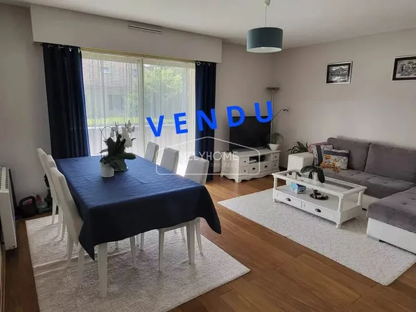 RAMBOUILLET CENTRE VILLE - SUPERBE APPARTEMENT 3 PIECES TRES